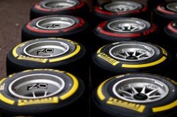 Soft-and-supersoft-tyres-lined-up