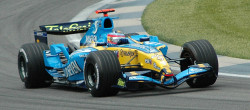 Alonso_(Renault)_qualifying_at_USGP_2005
