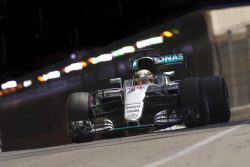 Hamilton-Mercedes-Montecarlo-2016