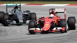 Sebastian-Ferrari-Rosberg-Mercedes-Malasia_MEDIMA20150408_0035_5