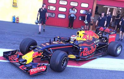 Buemi-Red Bull-gomme-2017