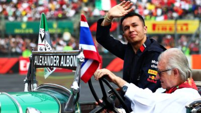Alexander Albon alla parata dei piloti nel GP del Messico 2019