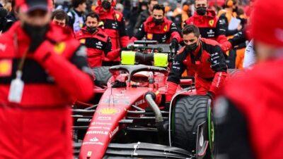 F1 - Charles Leclerc si schiera al via di un Gran Premio